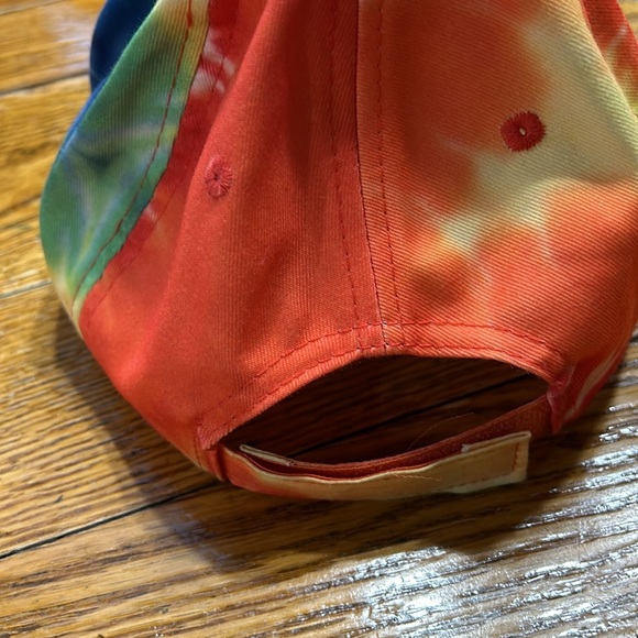 Tie Dye Velcro tan cap. White Castle embroidered front.  Excellent condition - Picture 4 of 6